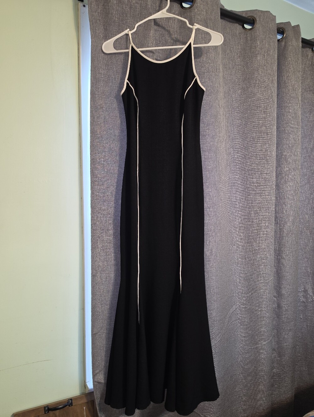 Jessica McClintock Black Maxi Slip Dress with White Piping